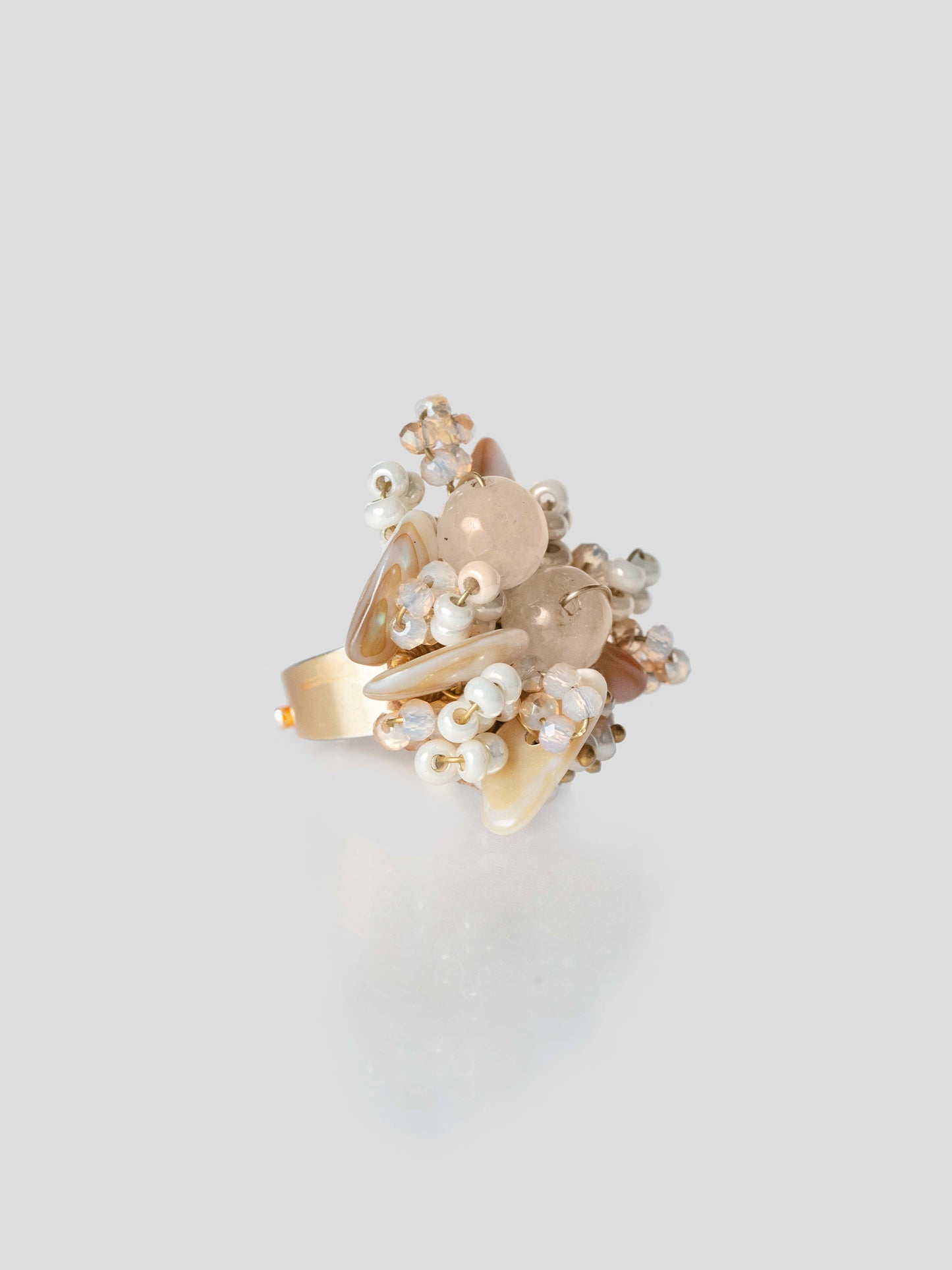 Magnolia Finger Ring