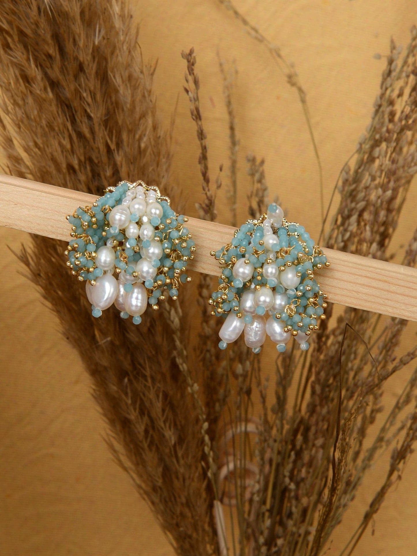 ATLANNA AQUA STUDS - House of Doro