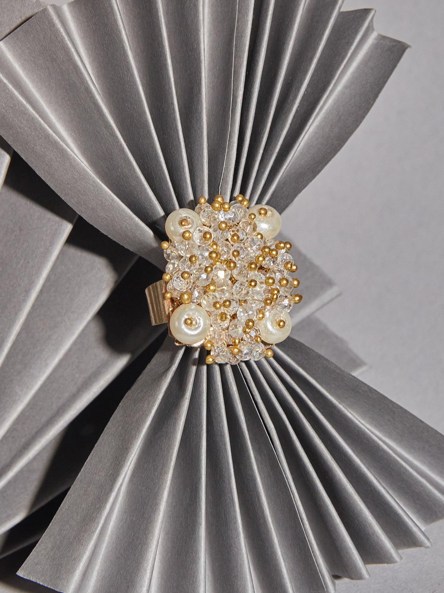 SOLSTICE WHITE RING - House of Doro