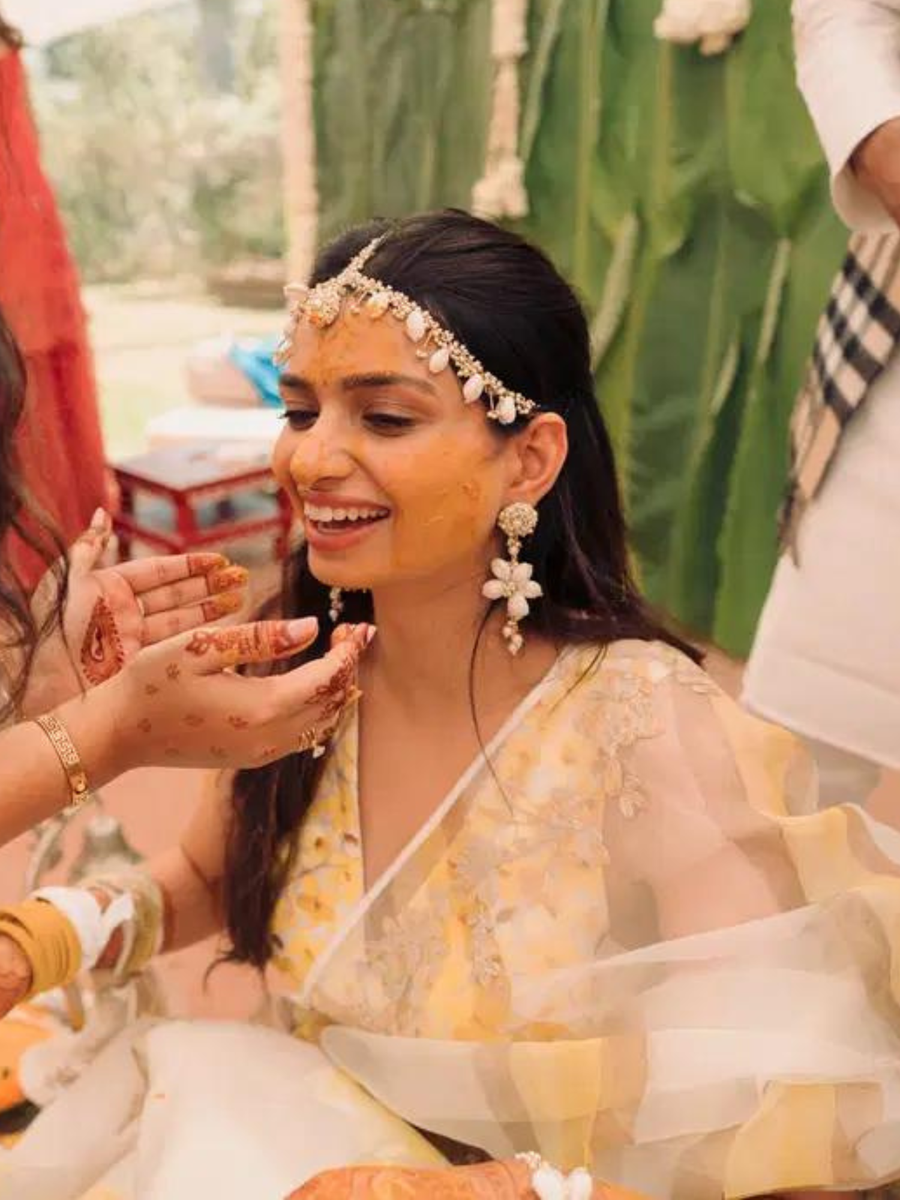 Grishma Customised Shell Haldi Jewelry Set