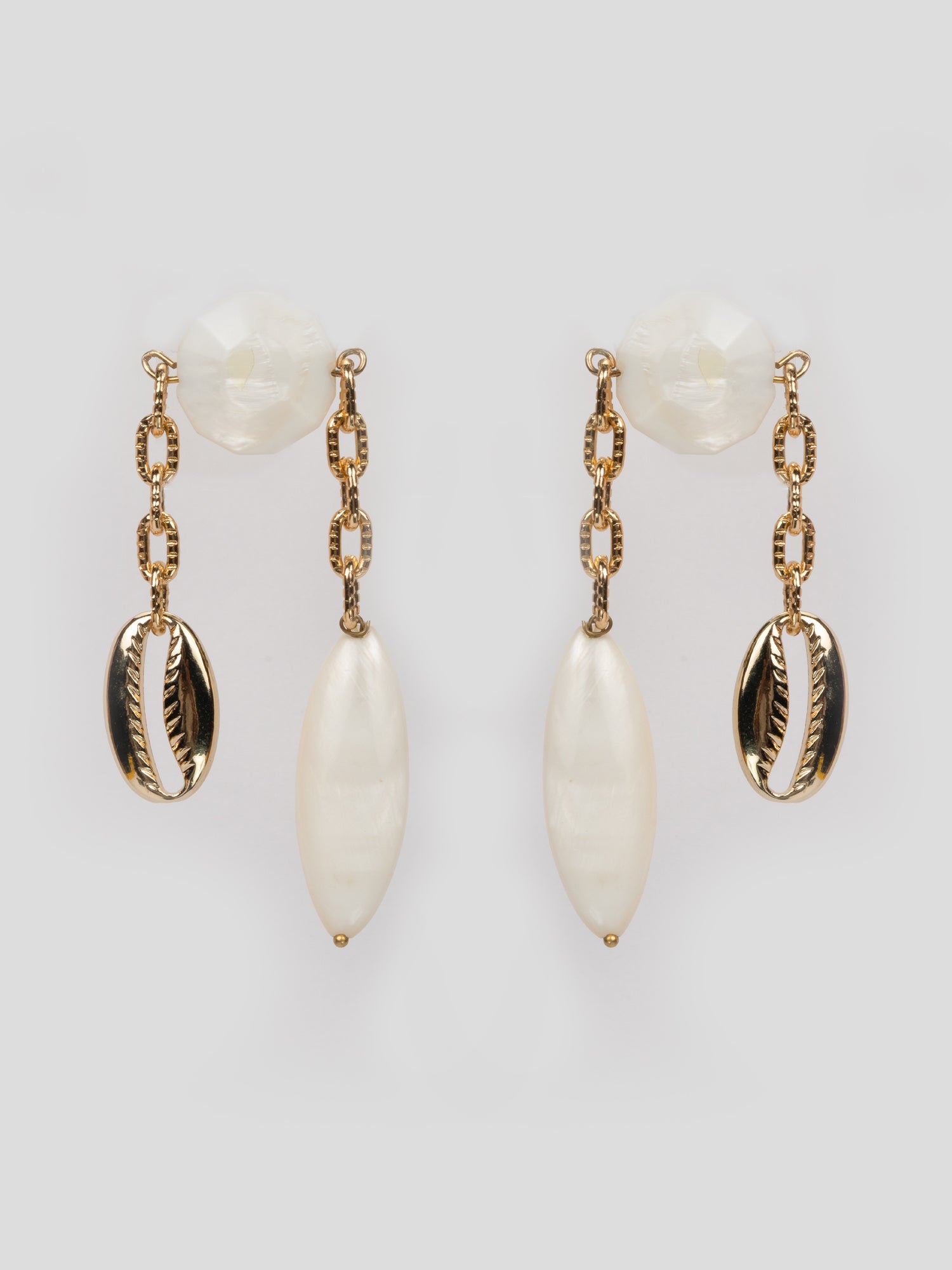 PEARLESCENT RADIANCE EARRINGS