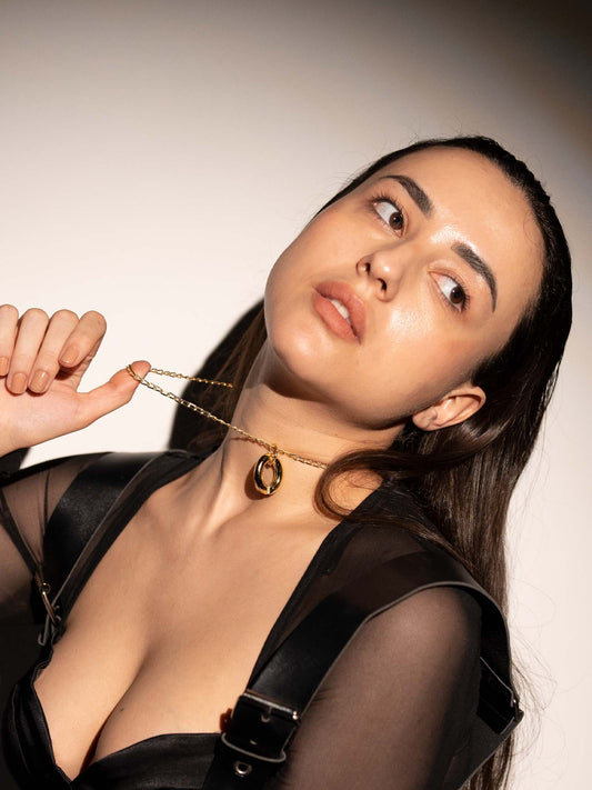 Silent Sparkle Necklace