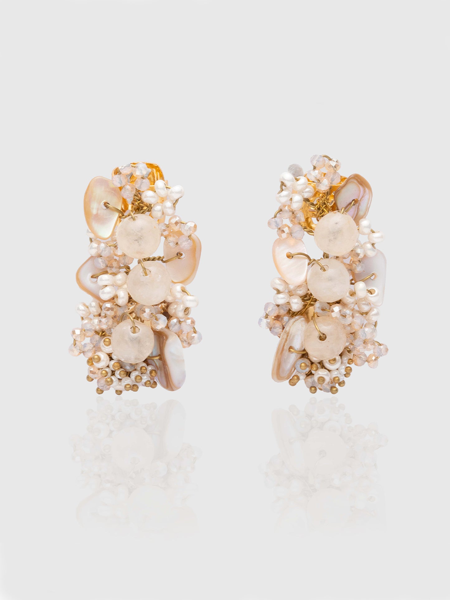 Ivoryf Loradale Studs