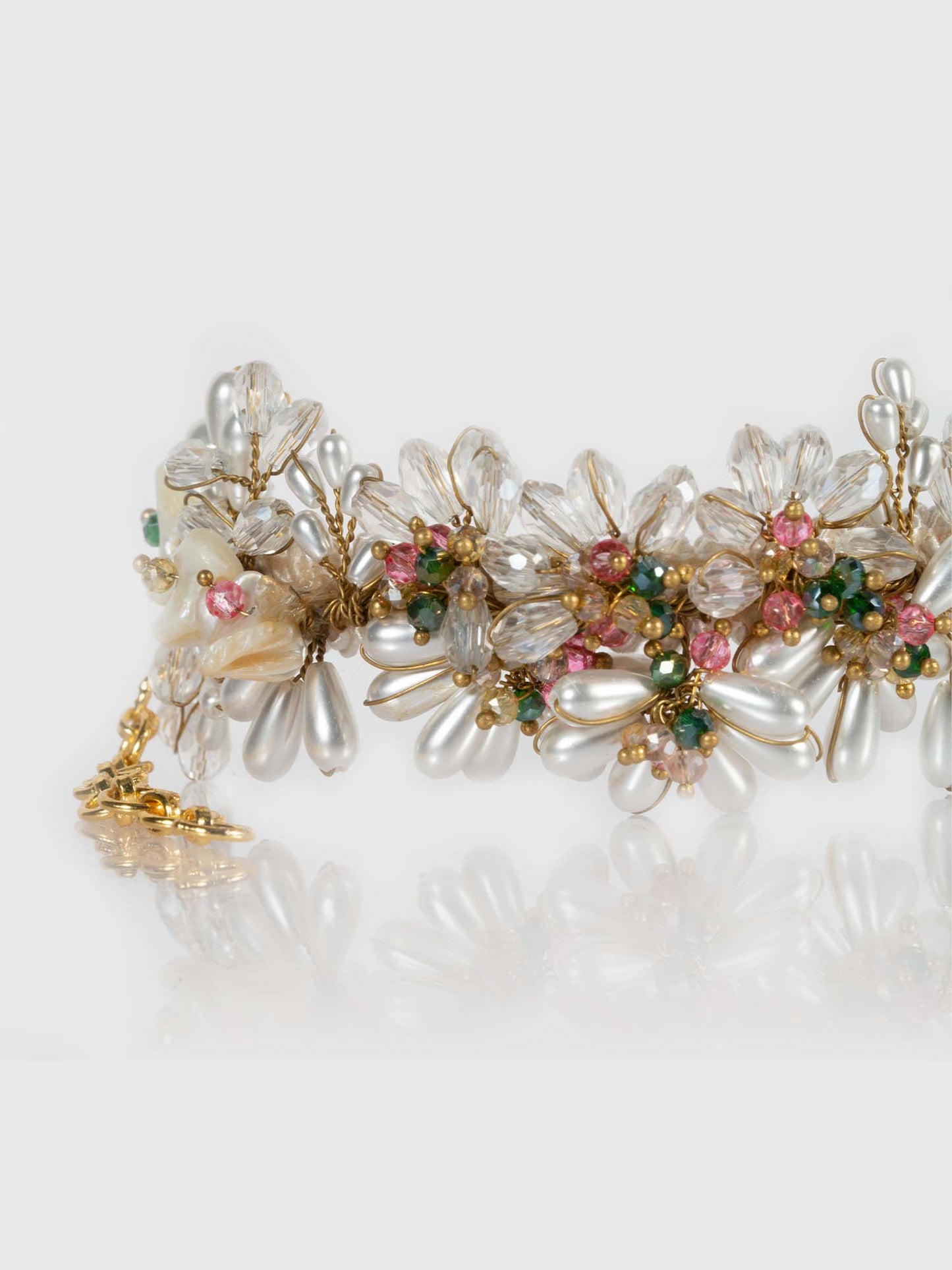 Azaleas White Bracelet