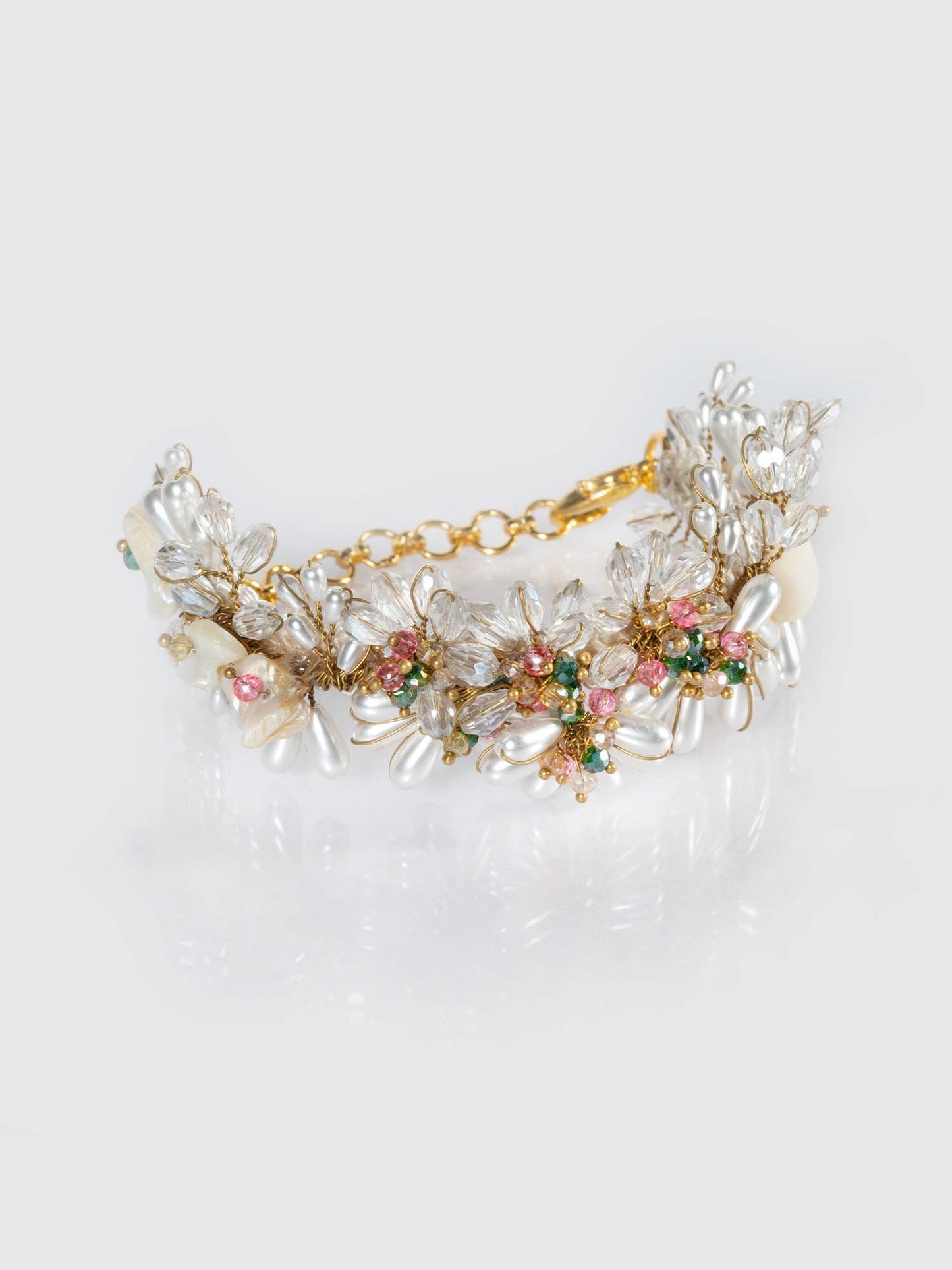 Azaleas White Bracelet