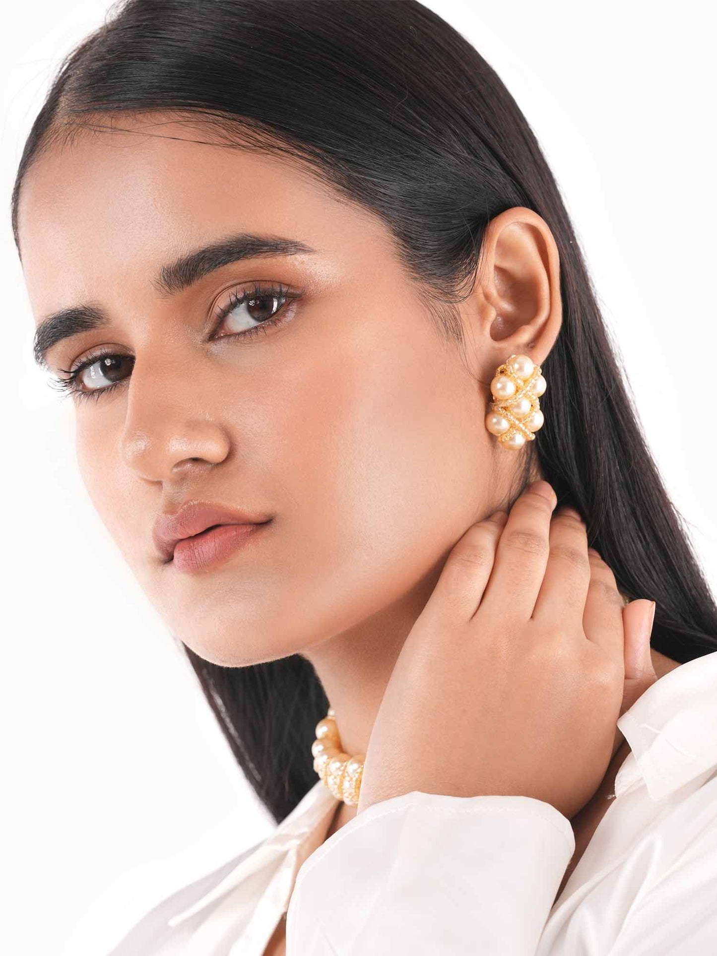 Helmi Pearl Studs - Peach