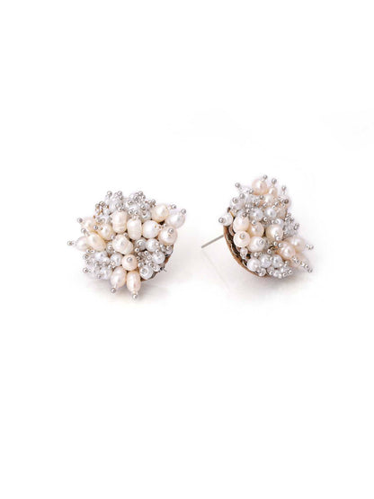 Esencia White Studs
