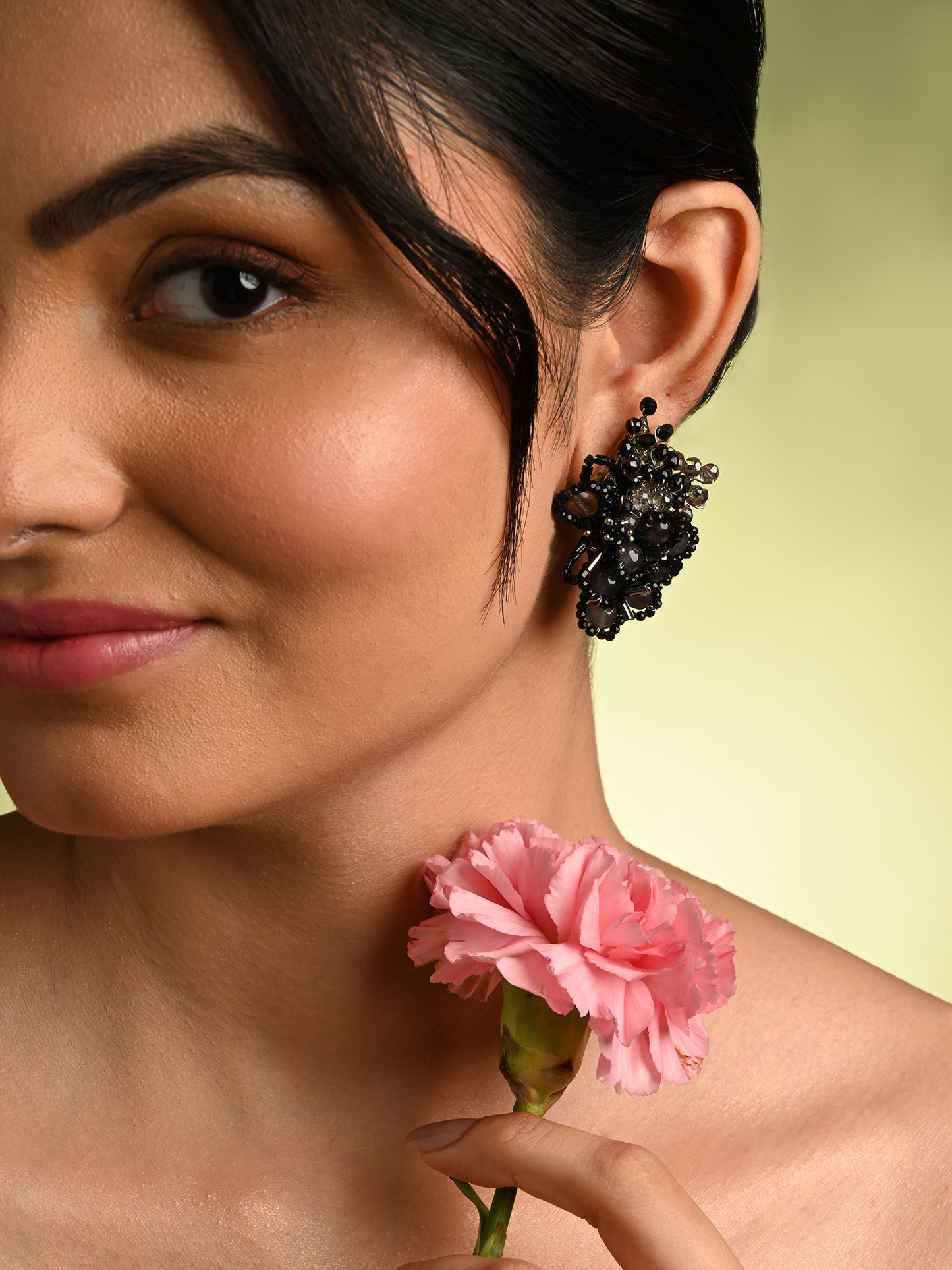 Shaded Oval Balck And Grey Stone Stud Earrings