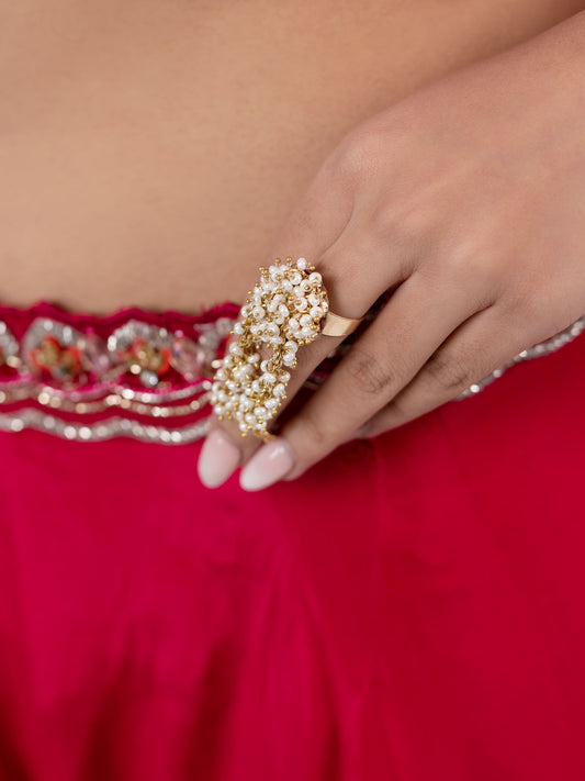 Swarna Finger Ring