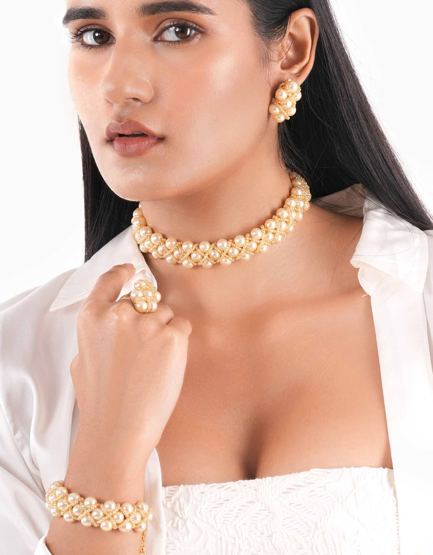 Helmi Pearl Choker Set  Peach