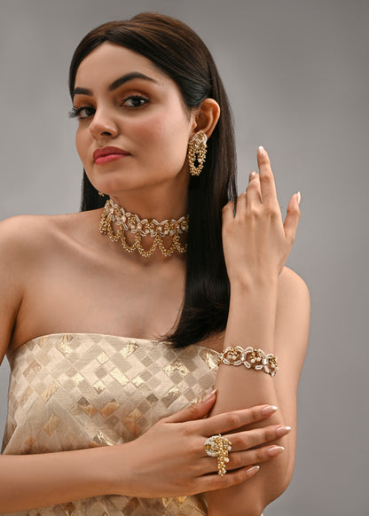 Pearl & Golden Kundan Choker Set Traditional Bridal Necklace Set  Wedding Jewellery for Bride, Bridesmaid & Wedding Guests