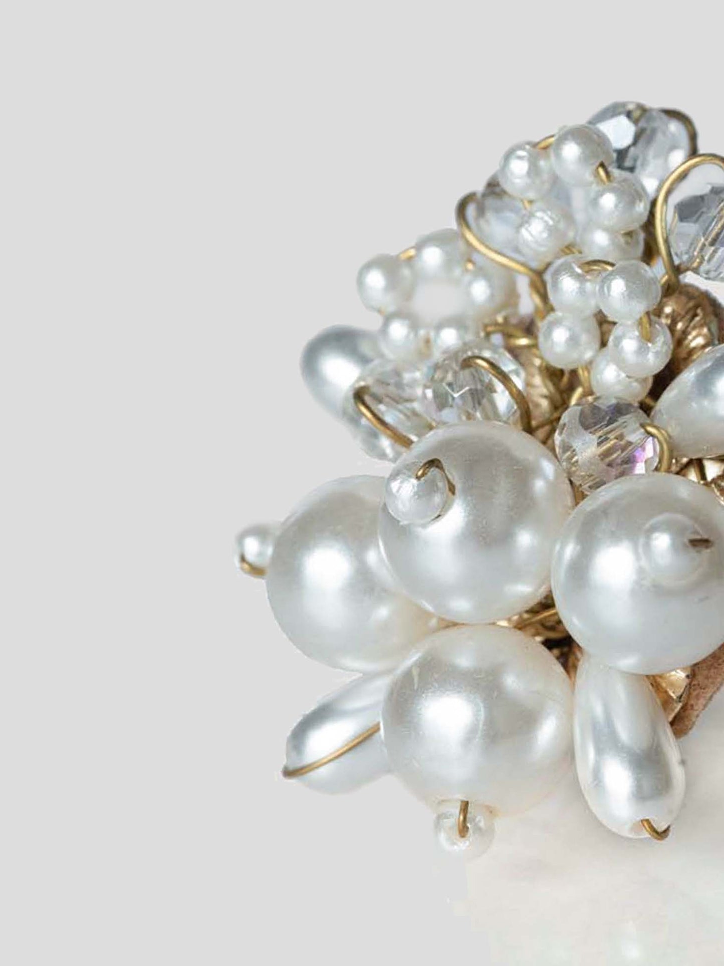 Arctic Daisy Finger Ring