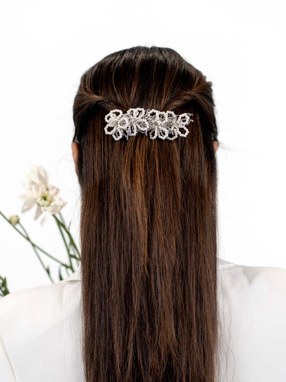 Pearl Veil Hair Clip