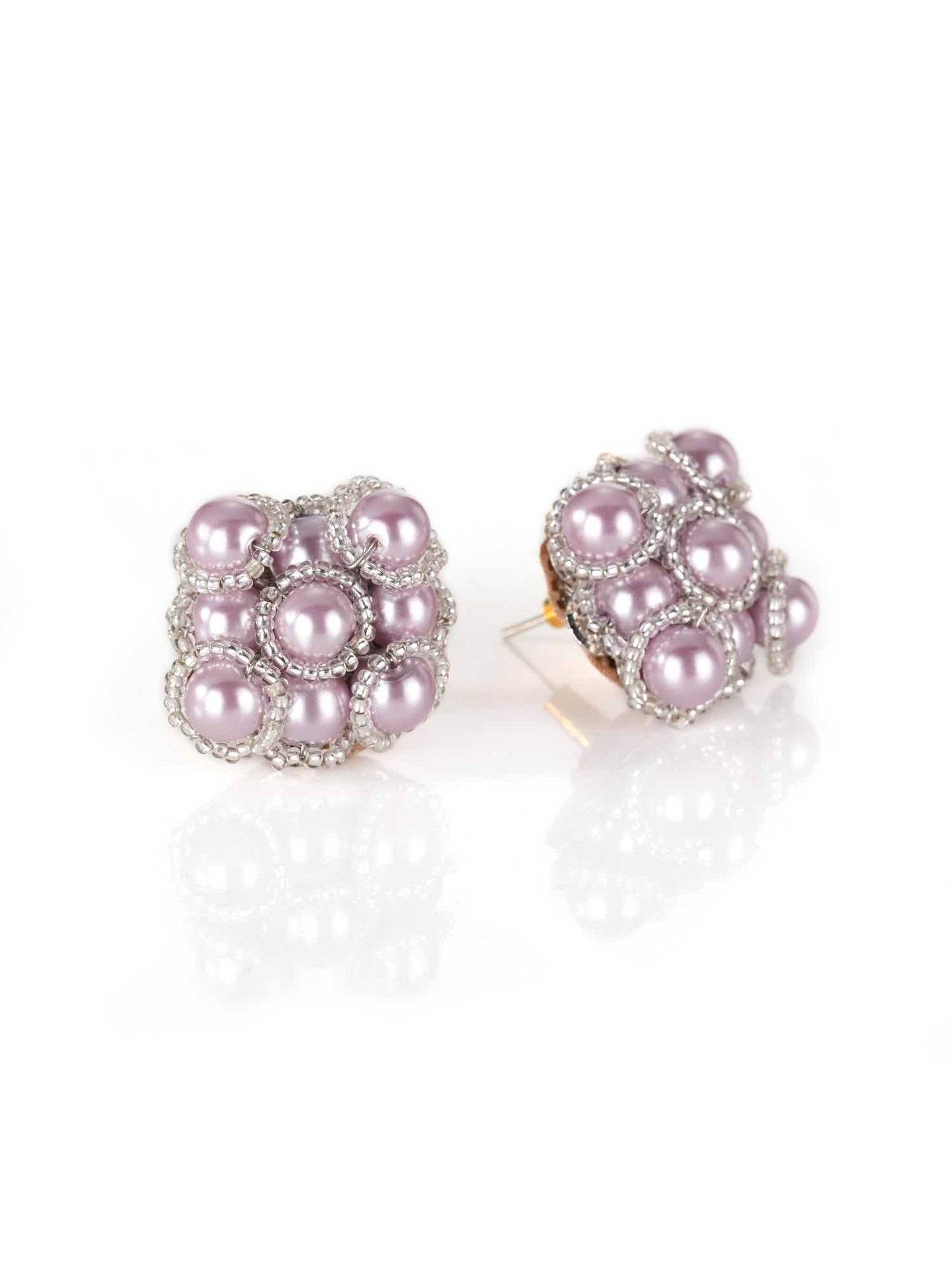 Kwan Lilac Studs