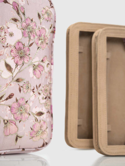 VogueVault Organizer