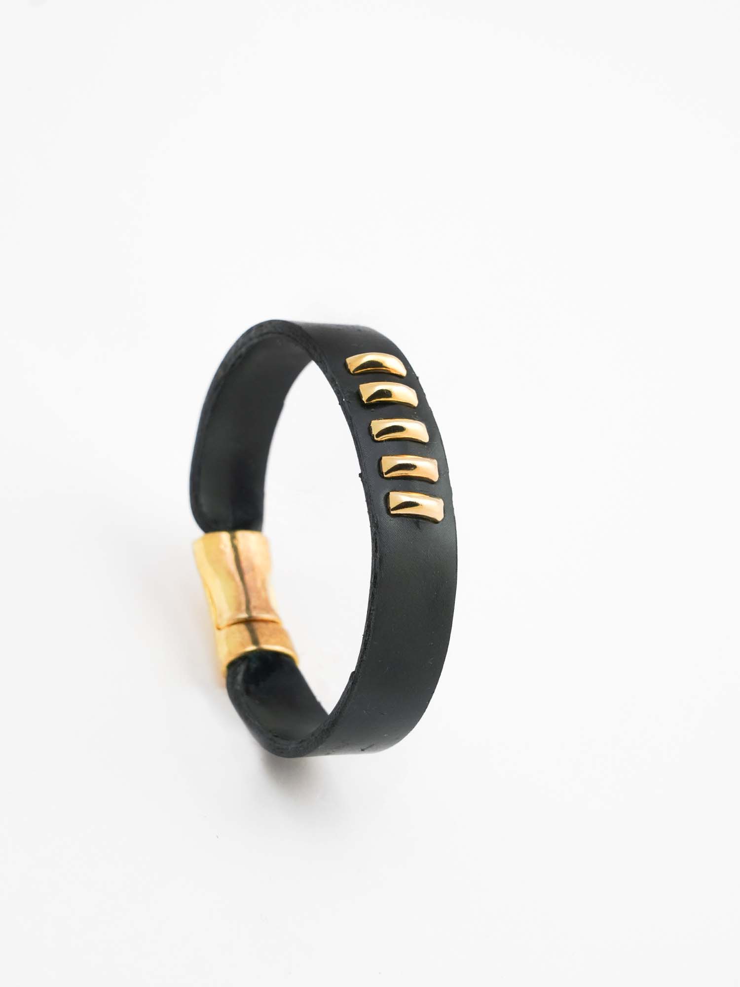 Black Men wristband jewellery design