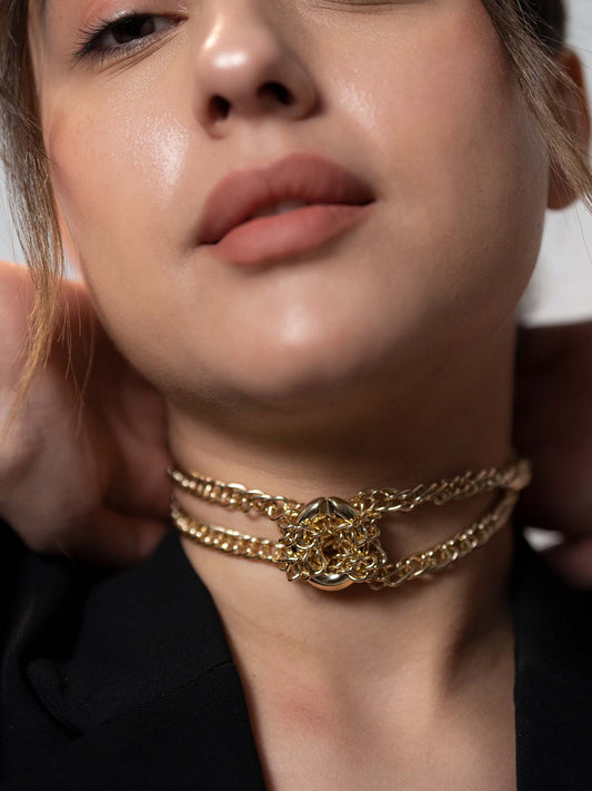 GOLDEN AURA NECKLACE