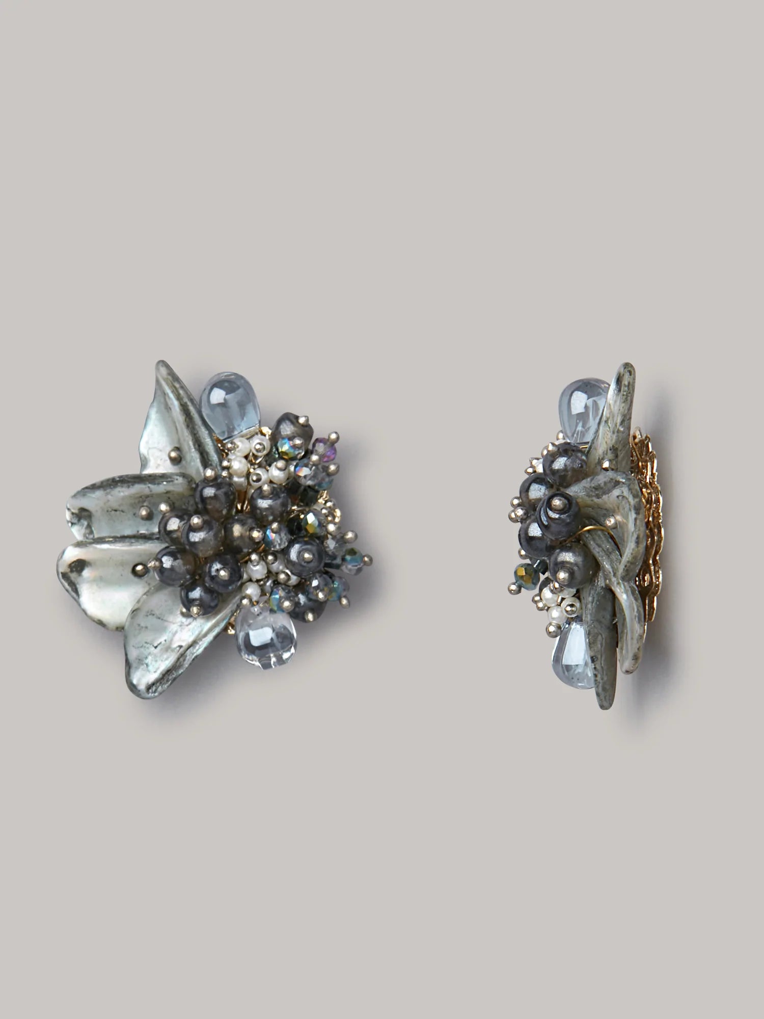 TITANIA GREY STUDS - House of D’oro