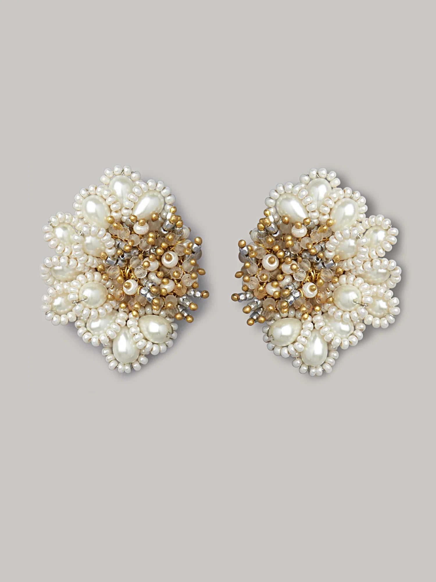 NADIRA WHITE STUDS - House of Doro