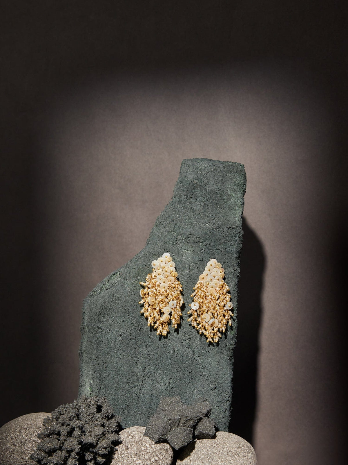 THESSALIA WHITE STUDS - House of D’oro