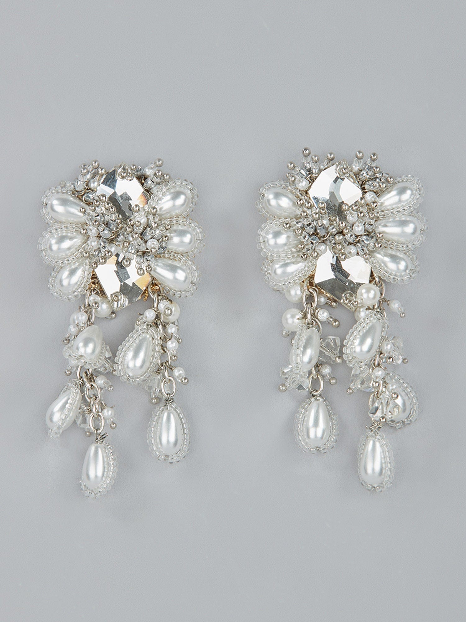 JOLENA SILVER STUDS - House of D’oro