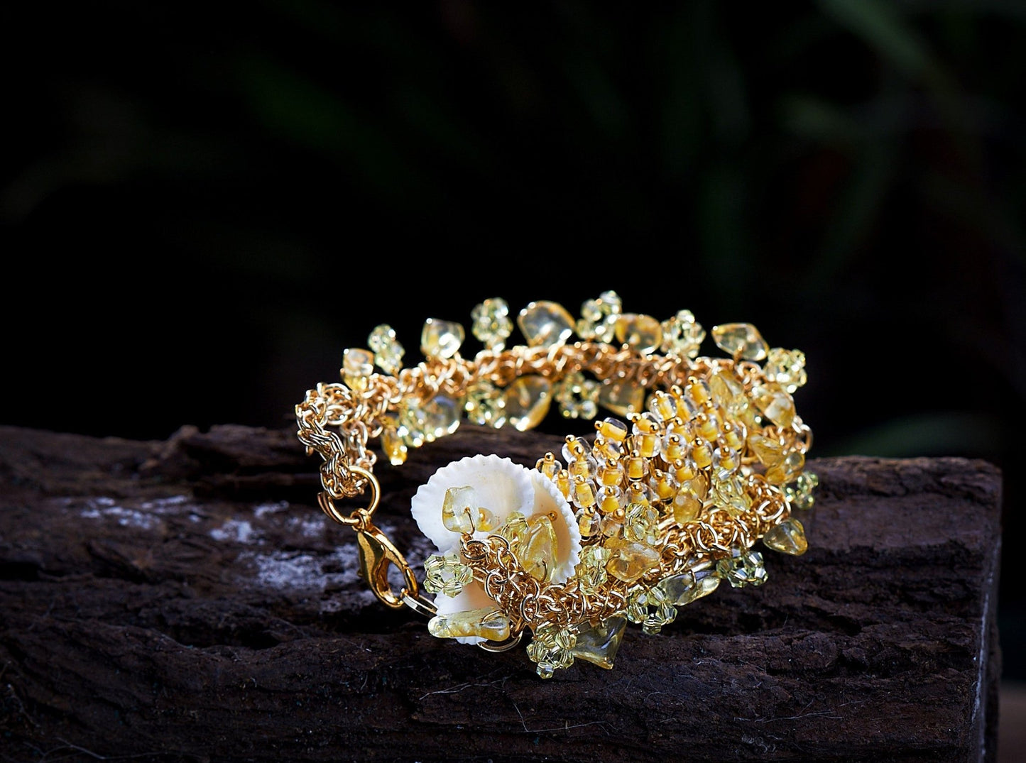 CLIVIA BEIGE BRACELET - House of Doro
