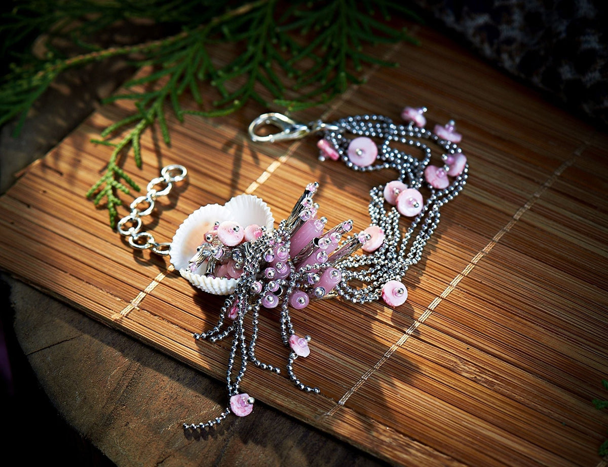COSMOS LILAC BRACELET - House of D’oro