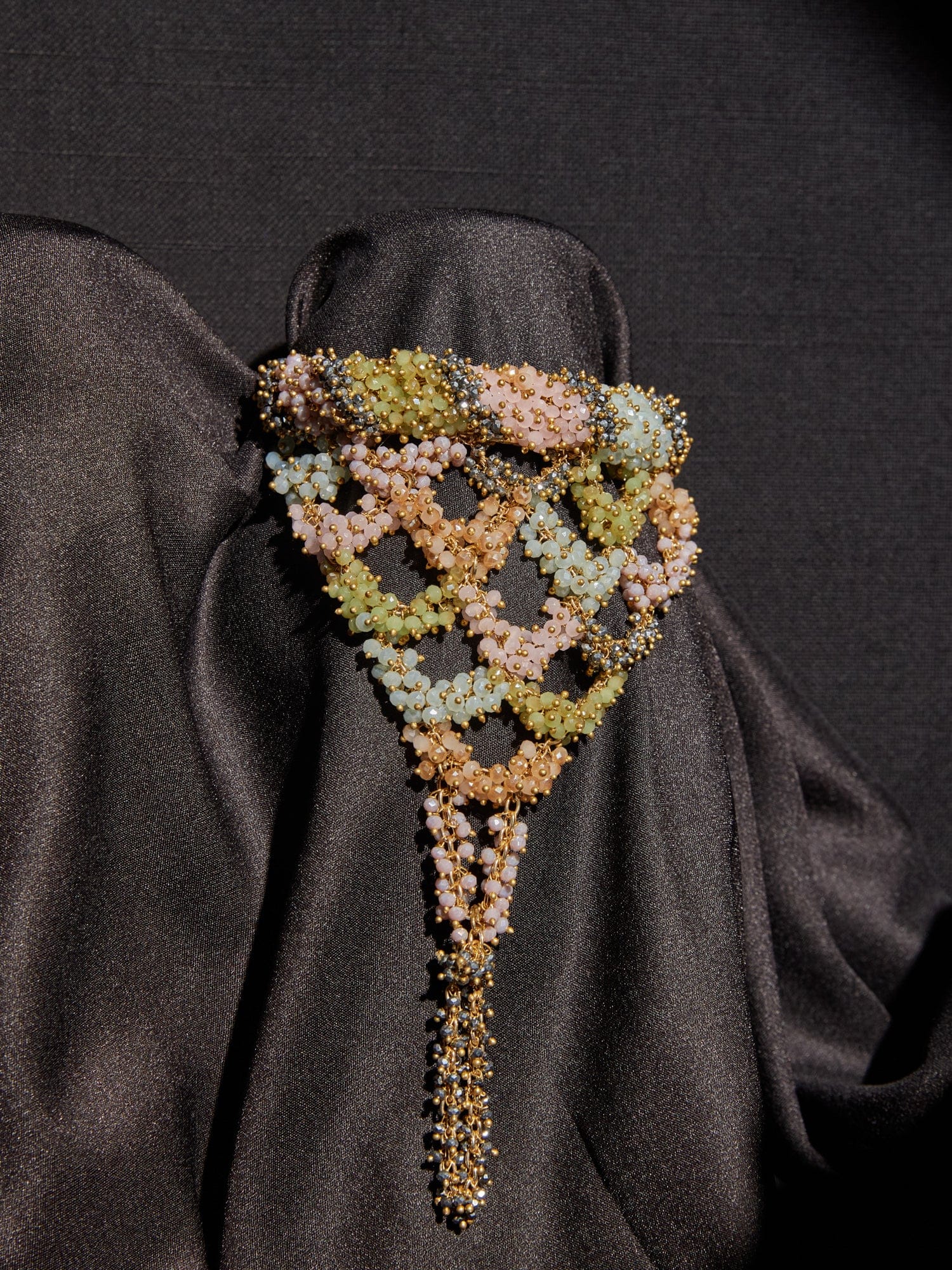 MARINDA COLOURED HAND HARNESS - House of Doro