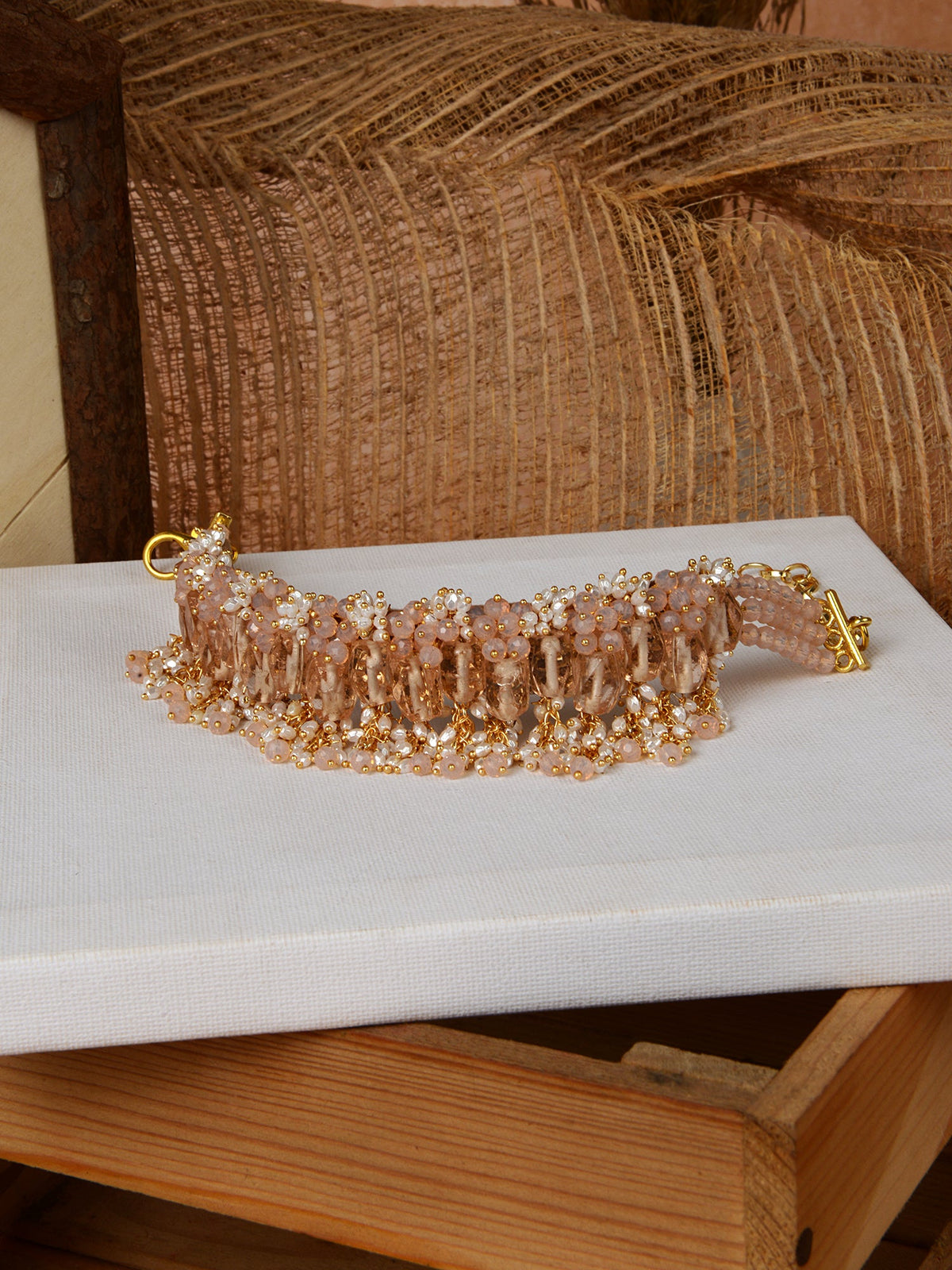 AVELLANA BEIGE CHOKER - House of D’oro
