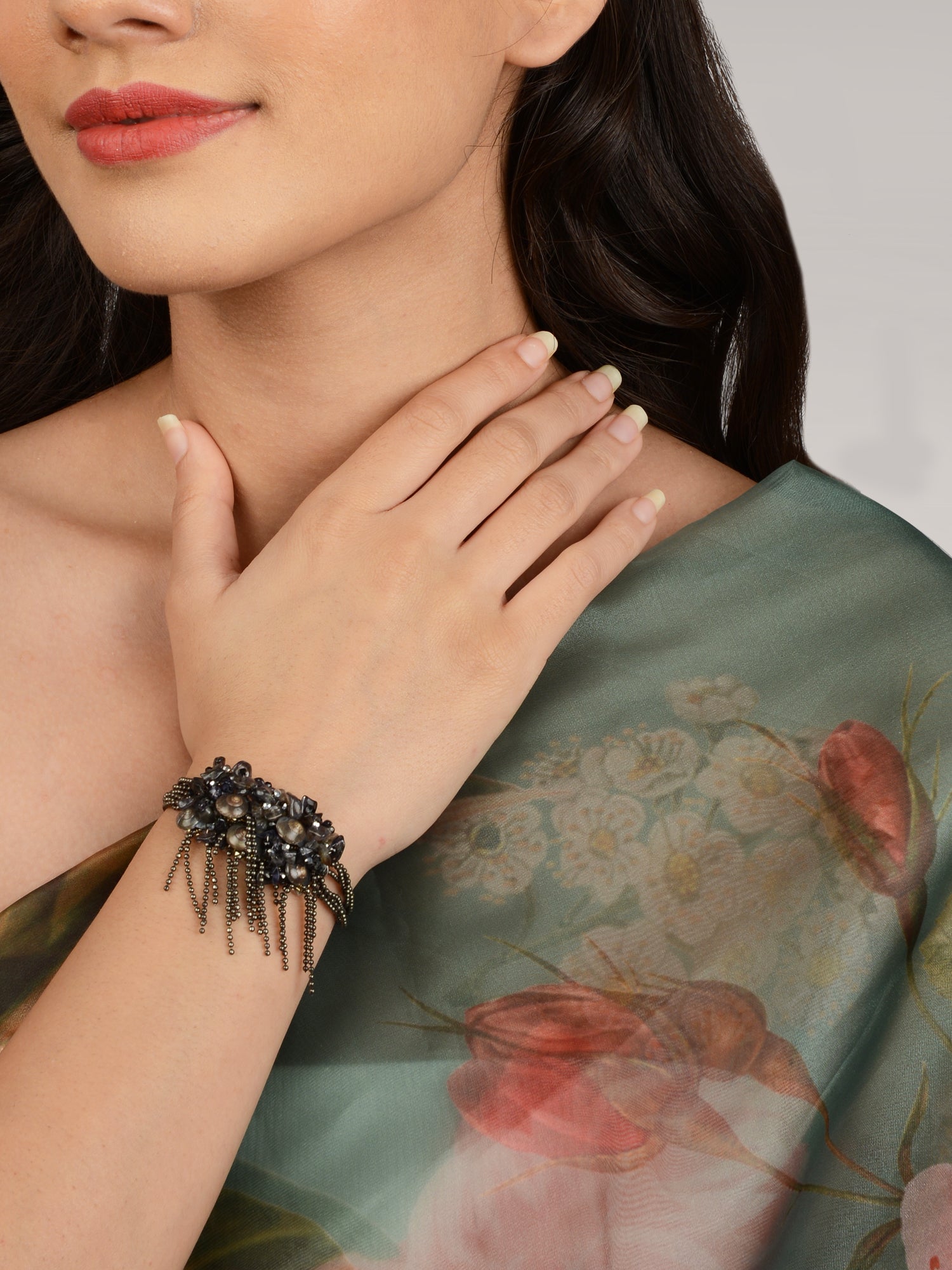BLACK IRIS BRACELET - House of Doro