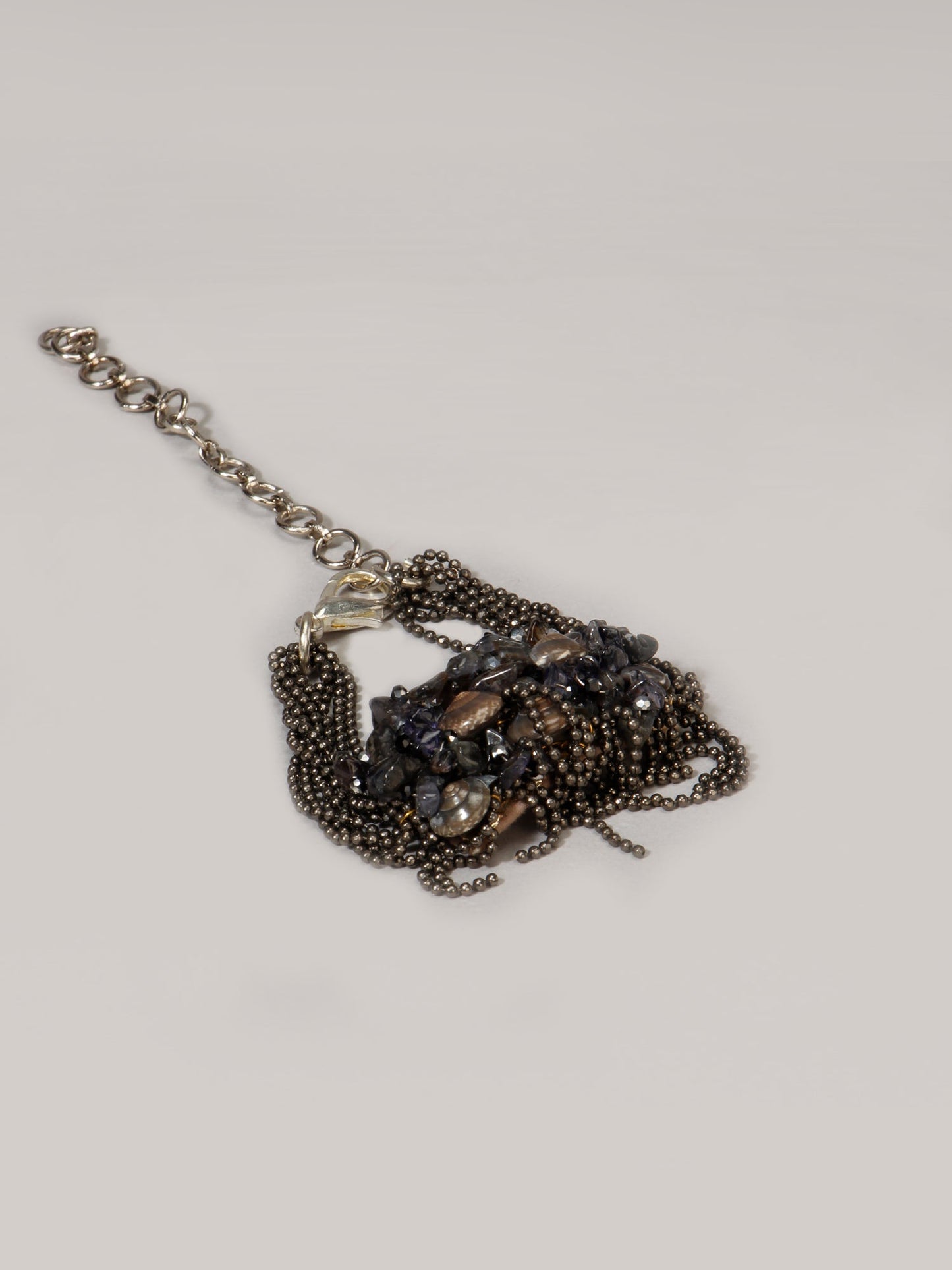 BLACK IRIS BRACELET - House of Doro