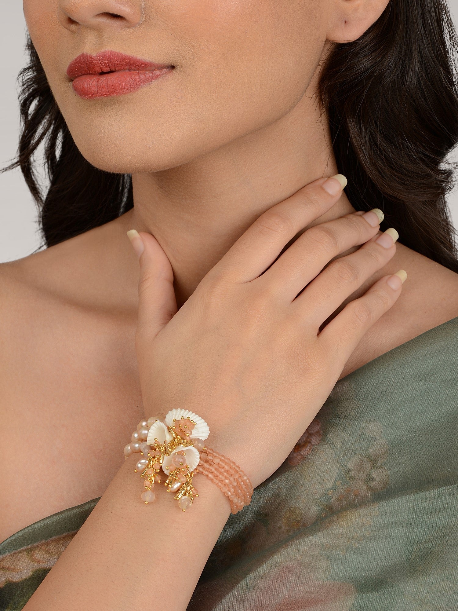 LOCUST TASSEL BRACELET - House of Doro