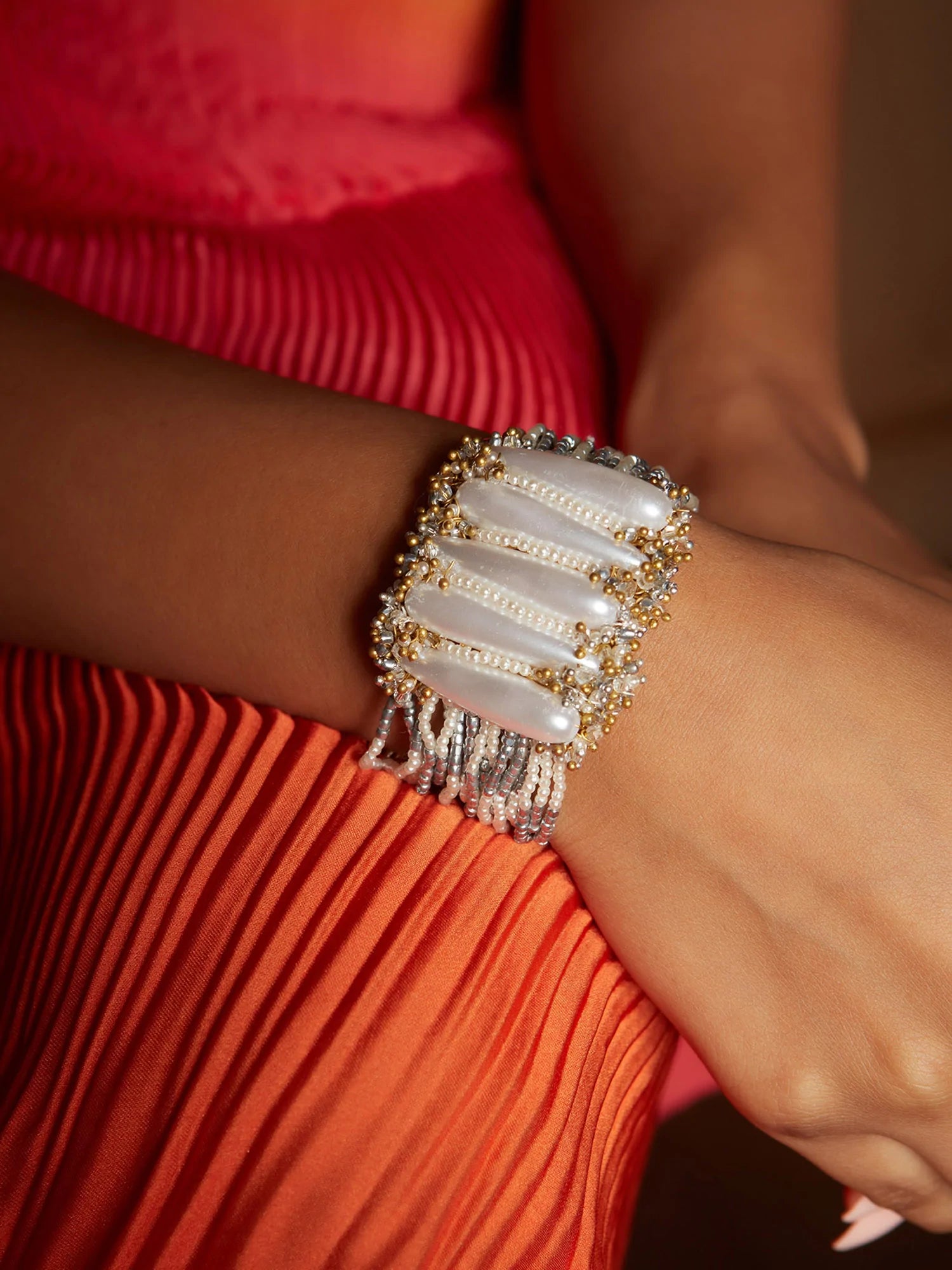 SHANAYA DROP BRACELET - House of Doro