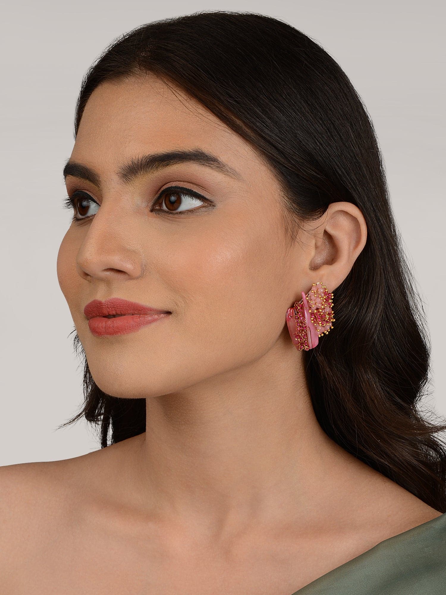 ARVENNY PINK STUDS - House of D’oro