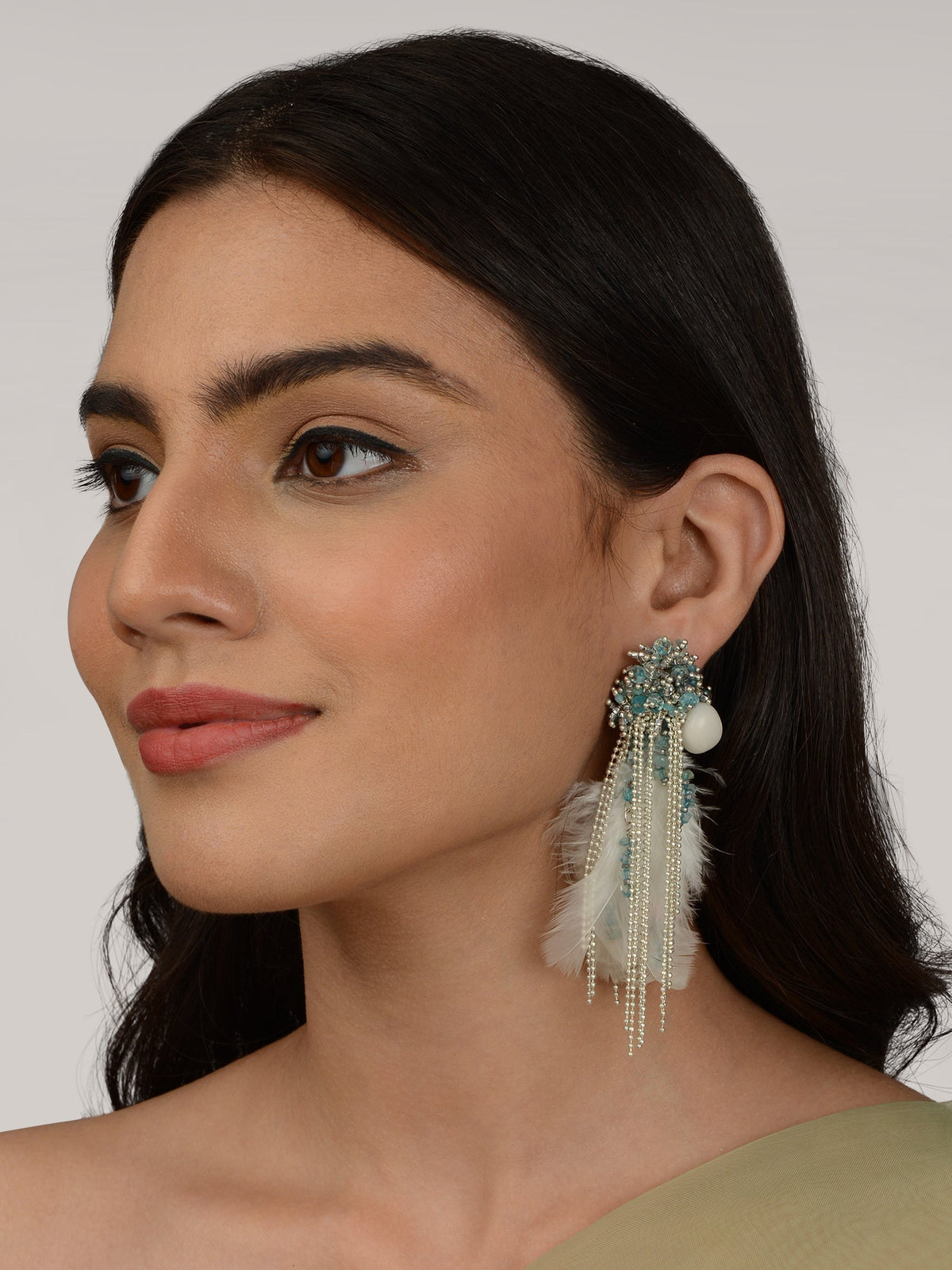 MORNING GLORY FEATHER STUD - House of Doro