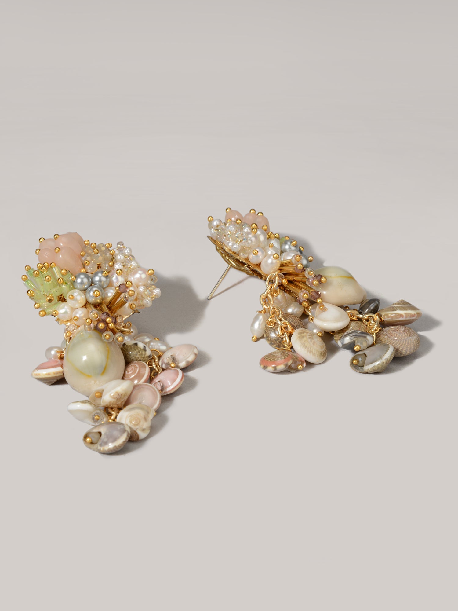 LOCUST TASSEL STUDS - House of Doro