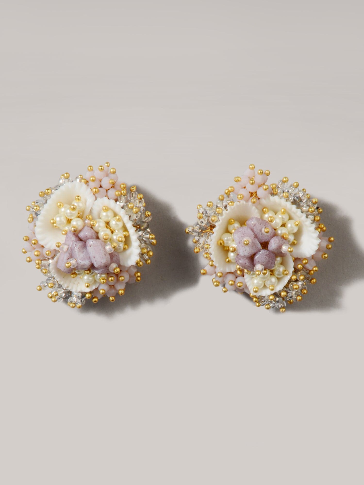 AKEBIA LILAC STUDS - House of D’oro