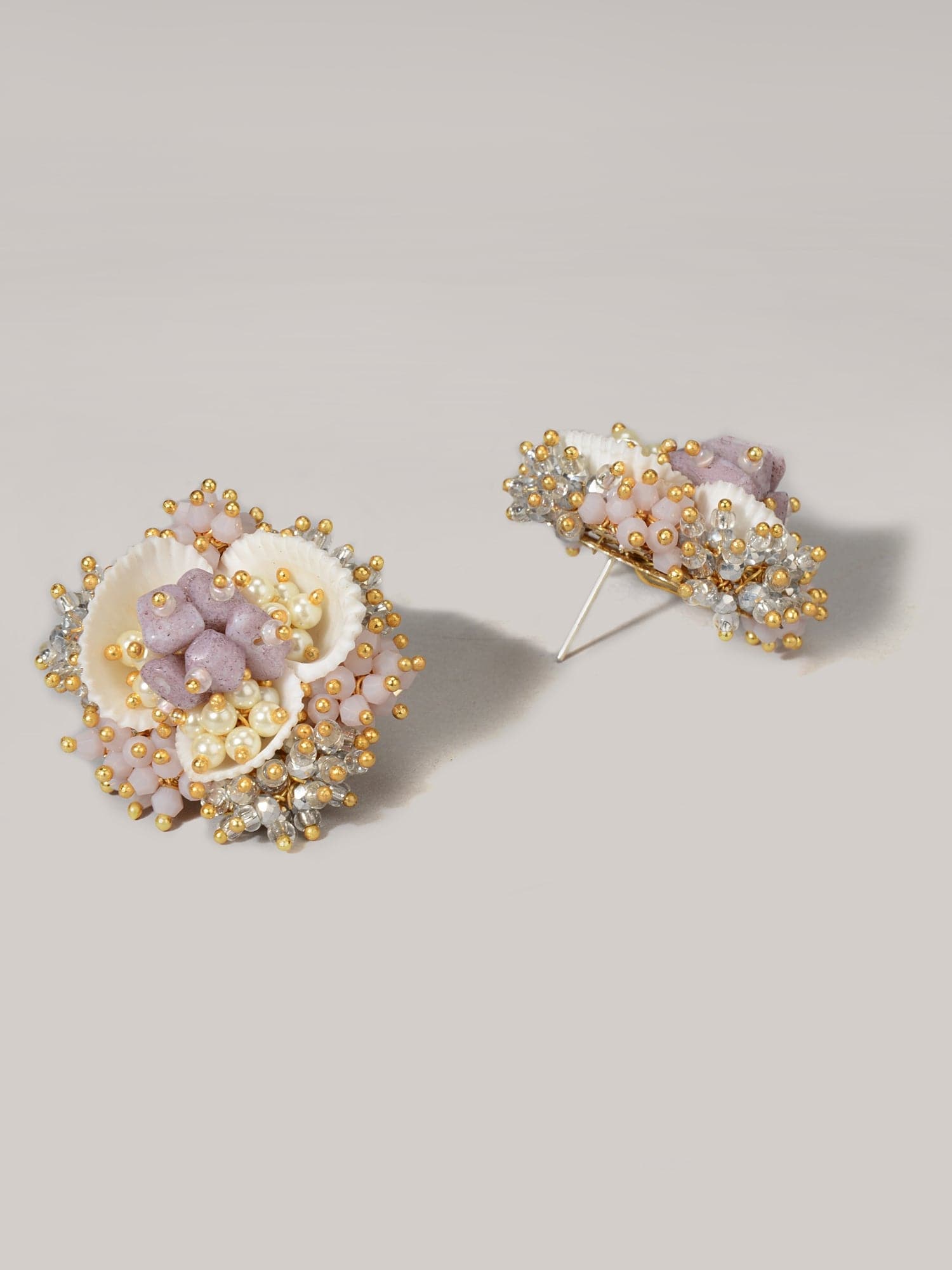 AKEBIA LILAC STUDS - House of D’oro