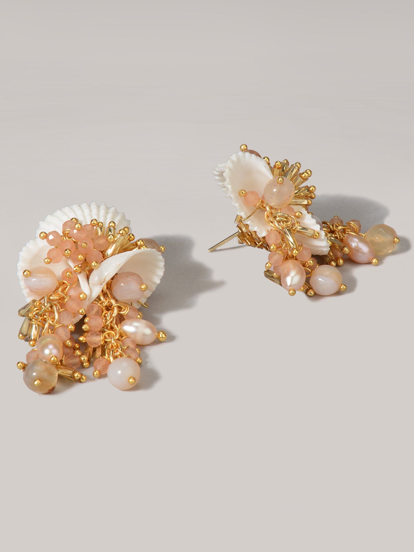 SUMAC SHELL STUDS - House of Doro