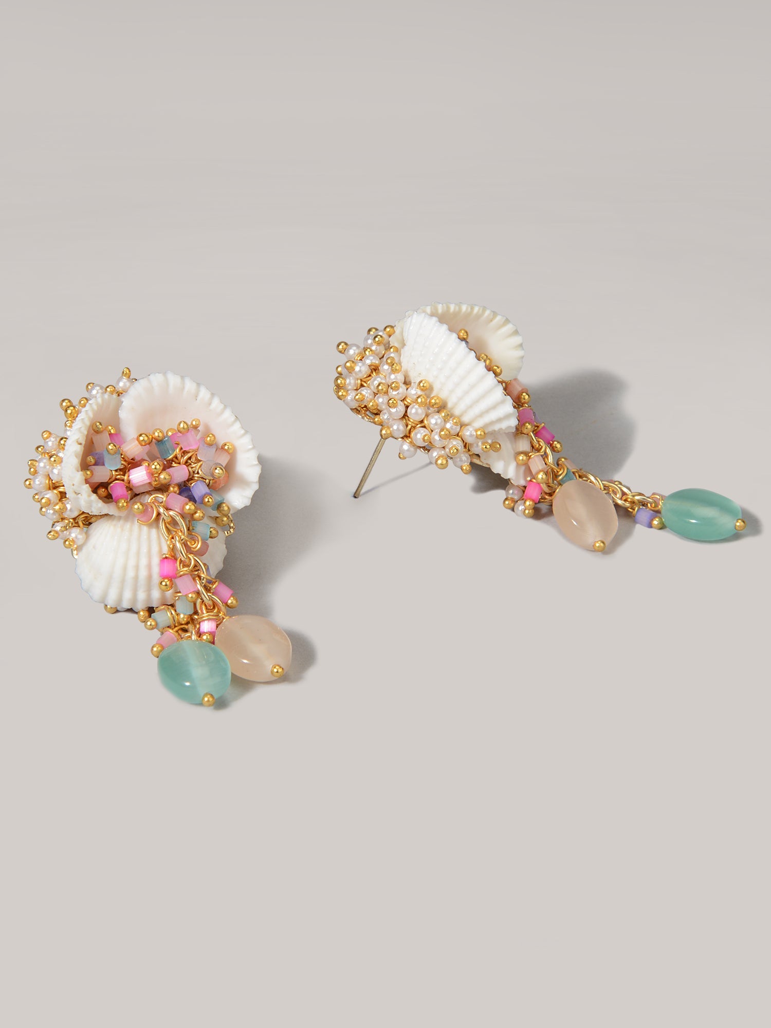 CLIVIA SHELL STUDS - House of D’oro