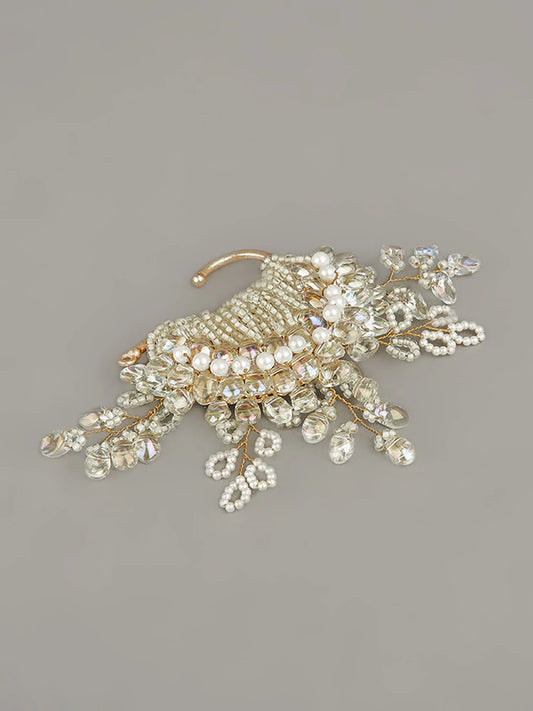 Svenya White bridal look ear cuffs