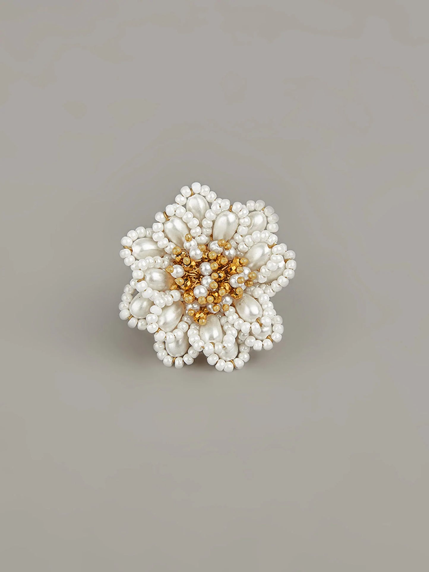 CELESTE WHITE RING - House of Doro