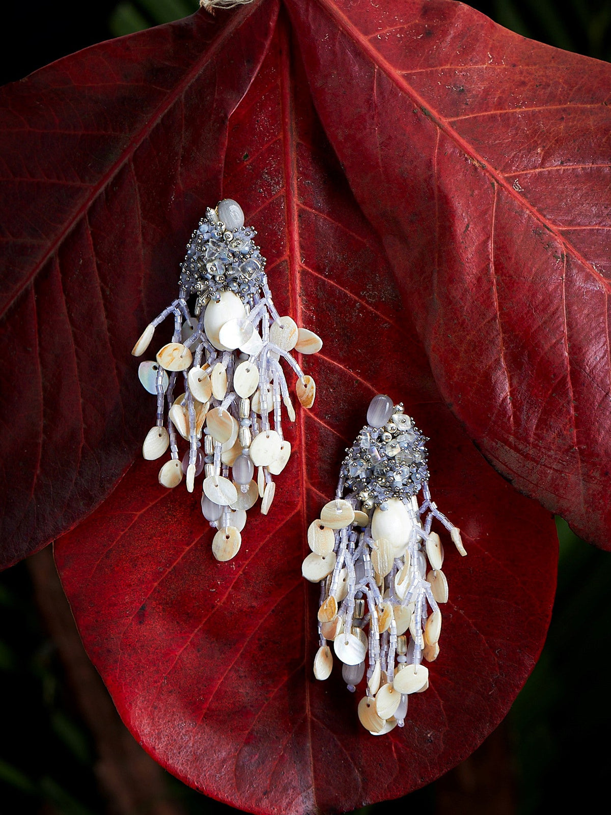 HEATHER CLUSTER DANGLINGS - House of D’oro