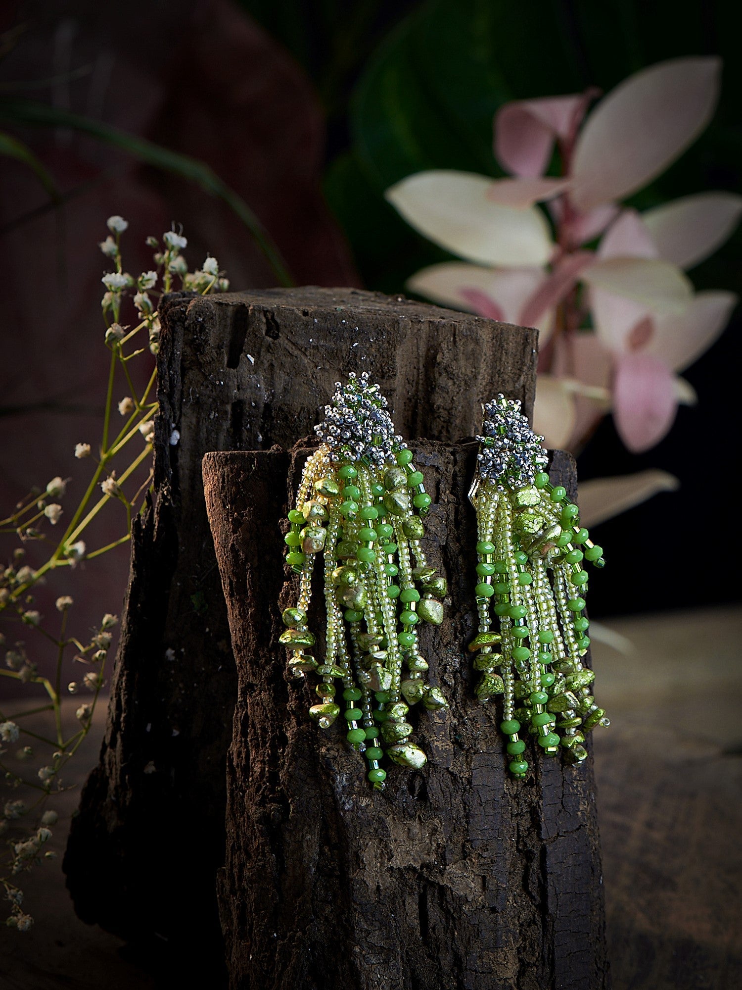 DUMCANE GREEN DANGLINGS - House of Doro