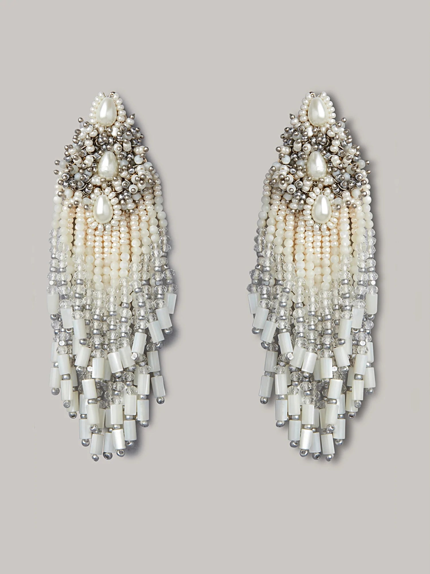 CLOUD WHITE DANGLINGS - House of Doro